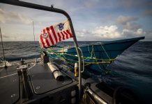 Zr.Ms. Holland a intercepta cargamento di droga