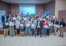 COA celebrando final exitoso di curso di capacitacion; A clausura e “Capacity Building Training” cu entrega di certificado