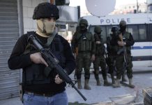 Forsanan di seguridad Palestino ta lansa un operacion incomun contra militantenan den West Bank