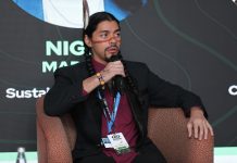 Nigel Maduro a duna testimonio na nomber di Aruba na audiencia di Husticia di Clima na Corte Internacional di Husticia