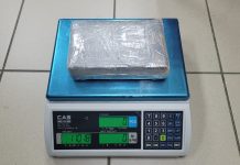 Cuerpo Policial cu dos aresto y hopi droga confisca