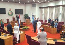 Parlamentarionan contento y honra pa sirbi na bienestar di pueblo di Aruba