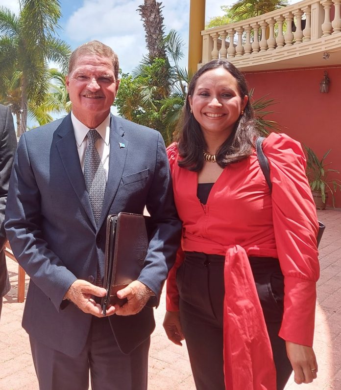 GOBIERNO MIKE GERLIEN