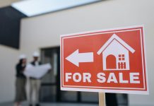 Segun Association of Aruban Realtors (AAR) agentenan di real estate no ta responsabel pa prijsnan halto di vivienda na Aruba