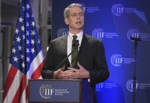 Bessent ta critica IMF y Banco Mundial y ta bisa cu tin un ‘oportunidad pa acuerdo grandi’ cu China