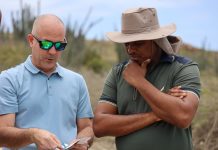 Minister di Husticia: Desaroyo responsabel y naturalesa mester coexisti