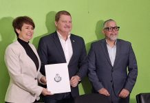 Gobierno y FCCA ta firma MoU pa renobacion y mantencion di barionan