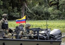 Infantenan di Marina Hulandes y Colombiano ta train hunto na Colombia