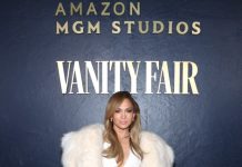 Jennifer Lopez demanda den caso di derecho di autor pa post potret di su mes