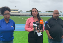 Lo habri Stadion Guillermo Prospero Trinidad pa weganan di futbol pero lo cera back despues pa no stroba acreditacion di e atletiekbaan