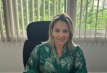 Parlamentario Sonaly Fernandez Acosta ta entrega su asiento; Ta bay traha den ministerio di Asunto Social