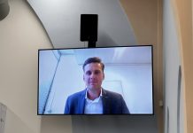 Profesor dr. Veenendaal cu recomendacion pa decolonisacion; Cambia sistema democratico colonial di Hulanda pa uno inovativo di Aruba mes