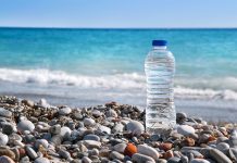 Dia Mundial di Medio Ambiente e aña aki ta haci un yamado caba cu contaminacion di plastic