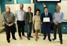 Joel Rajnherc a defende su tesis den tecnologia y ingenieria for di e programa di SISSTEM na Universidad di Aruba cu exito!