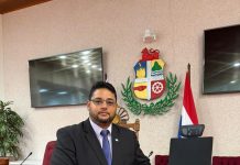 Parlamentario John Hart ta pidi actualisacion di caso A.C. Lanoy