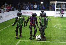 Robotnan di China ta genera mas emocion cu nan version humano den futbol