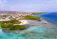 E districto Savaneta: E capital prome cu Oranjestad