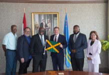 Reconocemento na comunidad Jamaquino riba Dia di nan Independencia