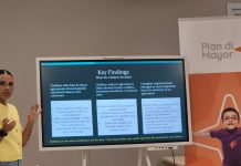 Studiante Arubiano di Social Work ta presenta su tesis di graduacion na Plan di Mayor” Un futuro profesional dedica na mucha cu ta pasa den situacion di separacion