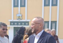 Otro siman corte di apelacion ta duna veredicto: Mike de Meza dispuesto pa sigui bringa su caso te final