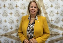 Segun parlamentario Evelyn Wever-Croes: Prome minister Mike Eman “no ta contento cu kico a pasa”