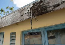 Condicion cu trahado di departamento di rijbewijs ta aden ta inaceptabel