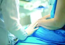 Jayburtt J. Dijkhoff cu carta abierto na minister di Salud: “Pueblo merece transparencia awor riba e maneho di salud”