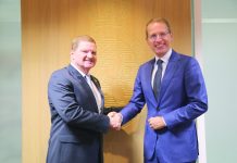 Prome Minister Eman a tene reunion cu Presidente di Vaste Kamercommissie voor Koninkrijksrelaties