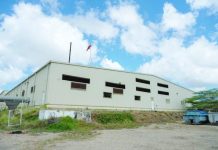 Segun Parlamentario Oduber: ex-minister Ursell Arends a boycotia maneho di desperdicio