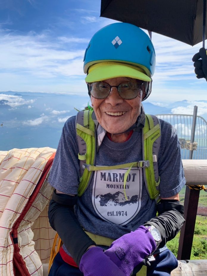 Japan Mt Fuji Oldest Climber