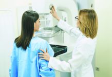 Conscientisacion di cancer di pecho na Aruba: E importancia di deteccion tempran y vigilancia continuo