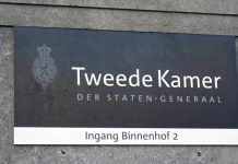 Encuesta: 59% di Hulandesnan ta kere cu pais ta bayendo den mal direccion TWEEDE KAMER