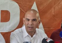 Segun Otmar Oduber gobierno mester elimina BBO y introduci BTW pa duna alivio na pueblo