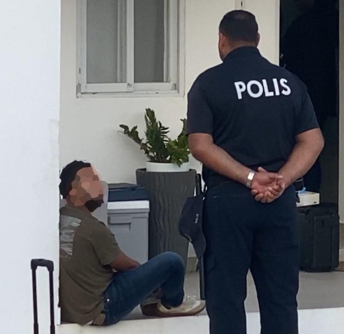 Autoridadnan cu accion contra labamento di placa via criptovaluata (5)