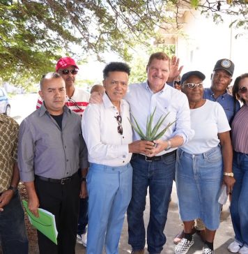 Dr. John Croes: Aloe a yega Aruba for di West Africa durante periodo di sclavitud