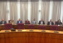 Fraccion di MEP entrega dos carta importante na Gobernador di Aruba