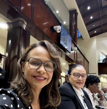 MAN-PIN ta acusa gabinete Pisas III di viola regulacionnan estatal pa aumenta vakantiegeld pa ministernan y parlamentarionan