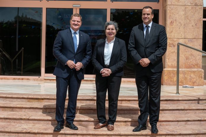 Presidente di Banco Central di Aruba, Sra. Jeanette R. (Jane) Semeleer ta bay cu pensioen