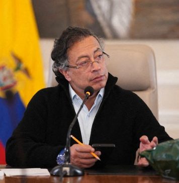 Colombia: Petro ta duna ordo di atake contra guerrilla ELN despues di menasa
