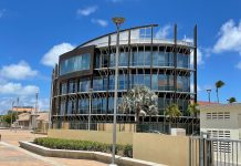 Uitvoeringsagenda en Uitvoeringsrapportage Landspakket Aruba 2025; Evaluacion di progreso y retonan den proceso di modernisacion di gobierno