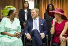 Nakomelingen van tot slaaf gemaakten in Suriname accepteren excuses van de Nederlandse koning