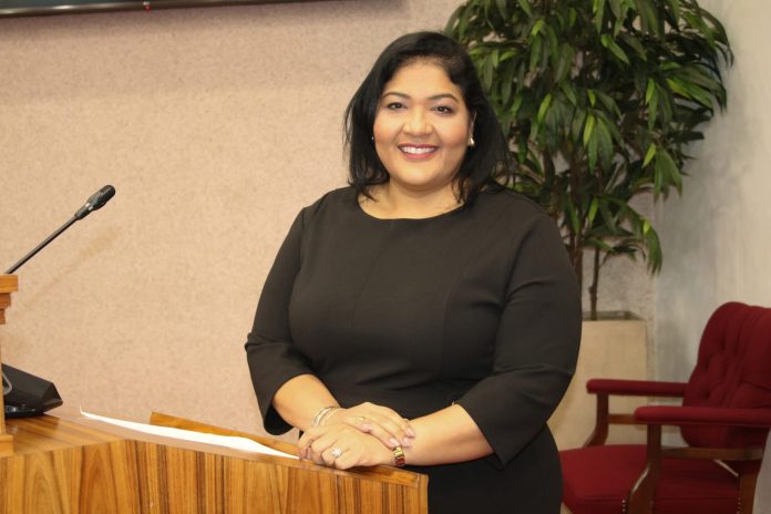 Parlamento mester “watch out” pa “Geoffreynomics” cu placa di inversion publico XIOMARA