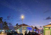 Trafico sigur ta responsabilidad di nos tur; Control pisa den Oranjestad: 68 boet y 152 vehiculo controla