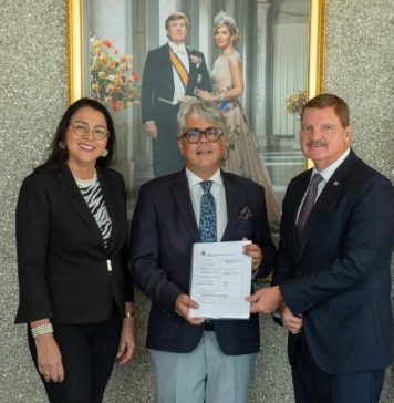 Prome Minister Eman y Minister Wyatt-Ras ta anuncia dos ley historico; Cuido mas structural pa hende grandi y muchanan vulnerabel