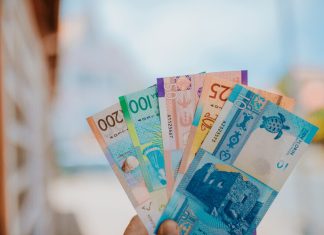 Debilidad di dollar Mericano ta hala atencion mundial: Kico e ta nifica pa e florin Arubano