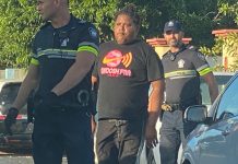 Tragedia na Pos Abou: Dos version tocante tiroteo fatal di polis