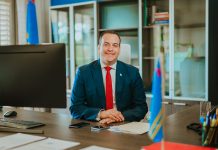 Lista positivo di actividad di servicio nobo ta fortifica posicion di zona liber y clima di inversion di Aruba