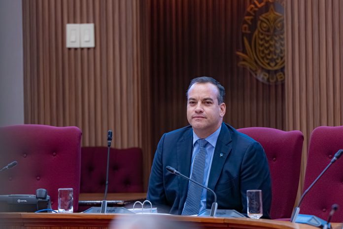 Minister Geoffrey Wever ta introduci beneficio fiscal pa stimula desaroyo economico di centro di Oranjestad y San Nicolas (2)