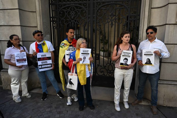 ARGENTINA-VENEZUELA-US-CONFLICT-CRISIS