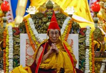 Dalai Lama ta gana su prome premio Grammy